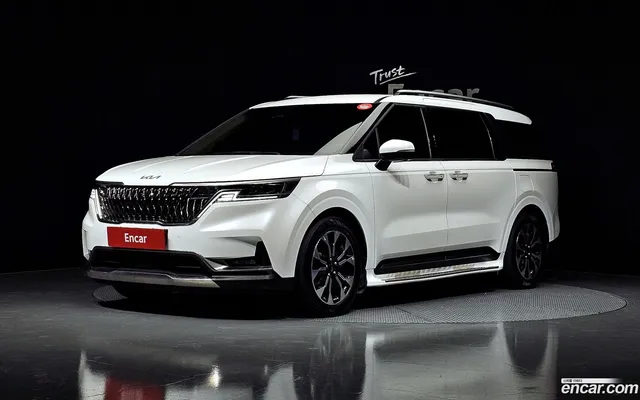 Kia Carnival 7 — миниатюра 1