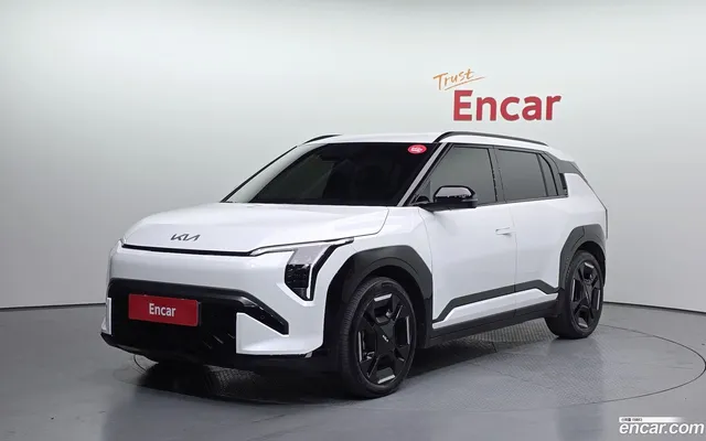 Kia EV3 2WD — миниатюра 1
