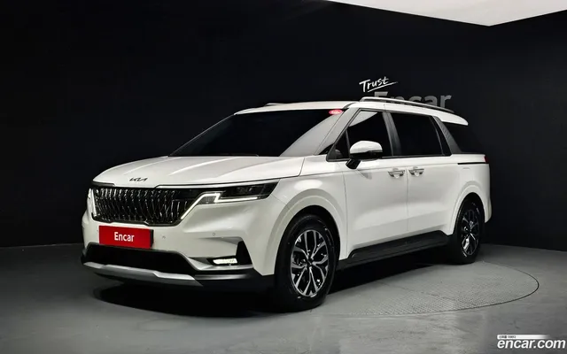 Kia Carnival 9 — миниатюра 1