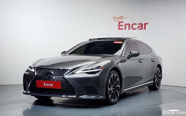 Lexus LS500 5 3.5 AWD — миниатюра 1