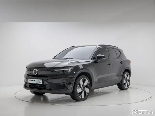 Volvo XC40 — миниатюра 1