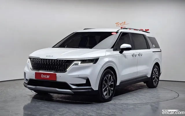 Kia Carnival 9 — миниатюра 1