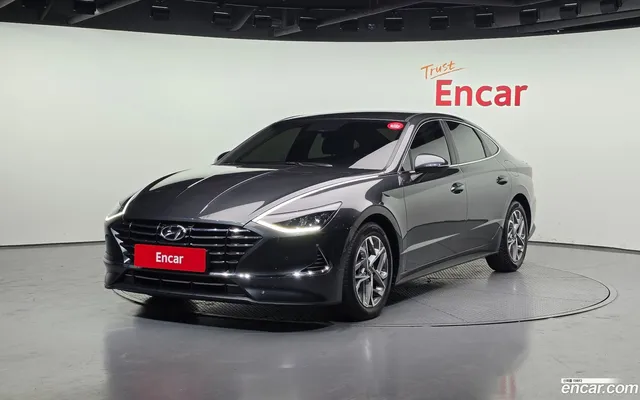 Hyundai Sonata (DN8) 2.0 — миниатюра 1