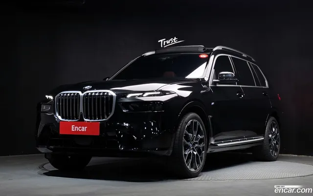 BMW X7 (G07) xDrive 40i M 6 — миниатюра 1