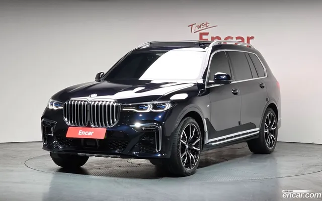 BMW X7 (G07) xDrive 40i M 6 — миниатюра 1