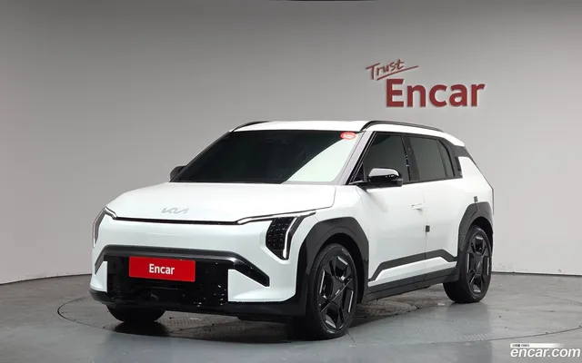 Kia EV3 2WD — миниатюра 1