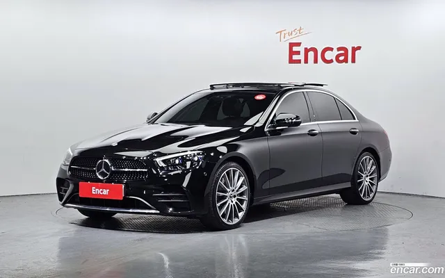 Mercedes-Benz E-Class (W213) E350 4MATIC AMG Line — миниатюра 1
