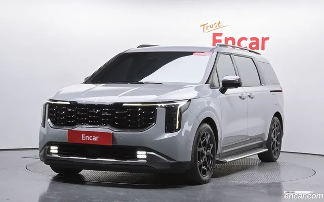 Kia Carnival 7 — миниатюра 1