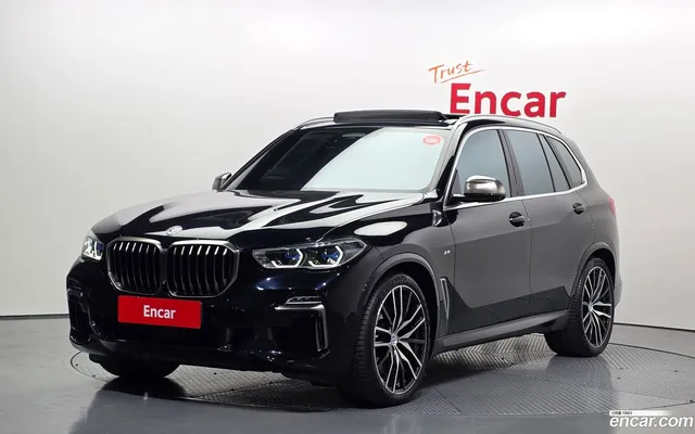 BMW X5 (G05) M50i — миниатюра 1