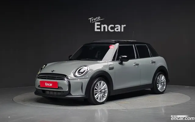 MINI Cooper 5 — миниатюра 1