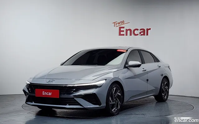 Hyundai Avante CN7 Hybrid — миниатюра 1