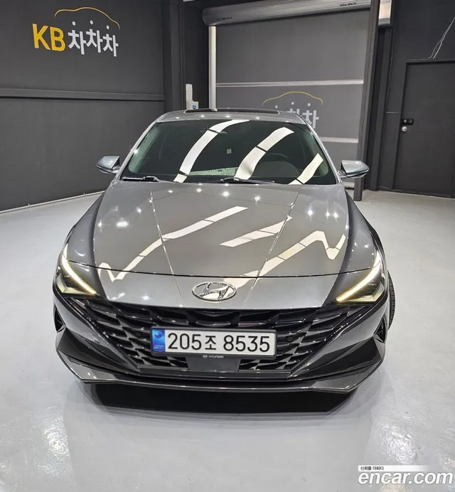 Hyundai Avante (CN7) 1.6 — миниатюра 1