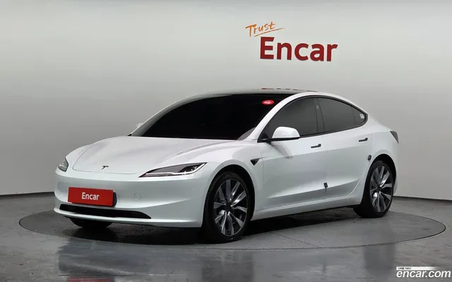 Tesla Model 3 AWD — миниатюра 1