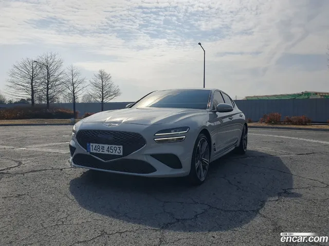 Genesis G70 2.5T 2WD — миниатюра 1