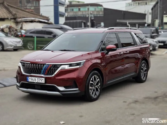 Kia Carnival 9 — миниатюра 1