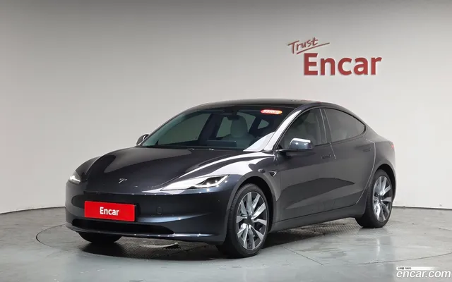 Tesla Model 3 RWD — миниатюра 1