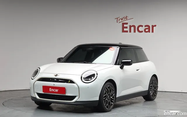 MINI 4 SE — миниатюра 1