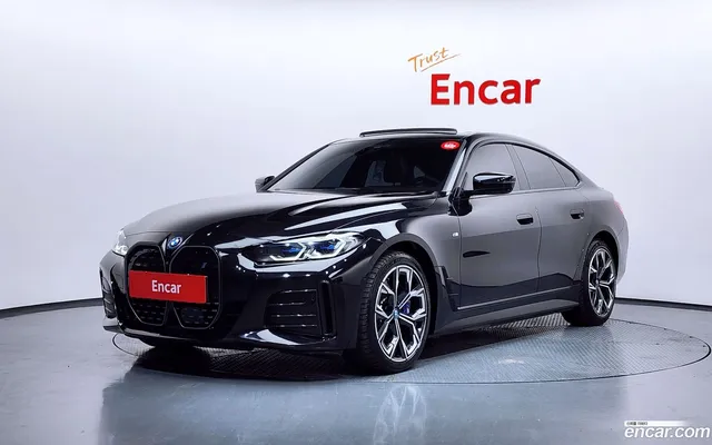BMW i4 eDrive40 M — миниатюра 1