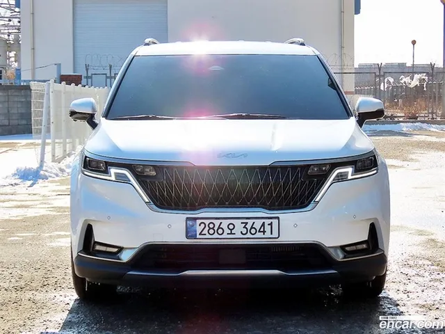 Kia Carnival 7 — миниатюра 1