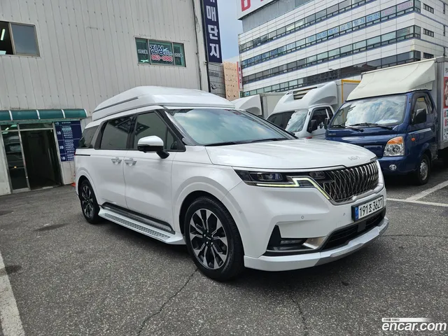Kia Carnival 7 — миниатюра 1