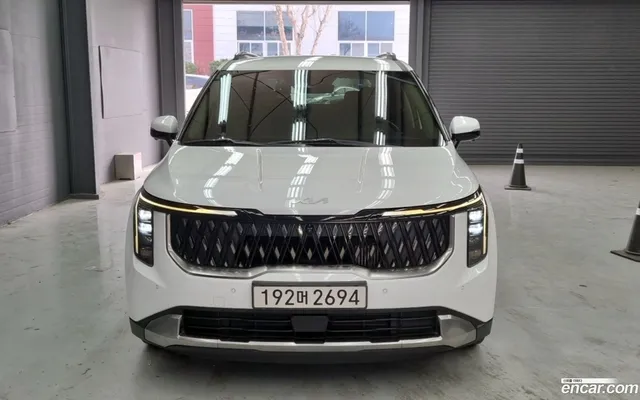 Kia Carnival HEV 9 — миниатюра 1