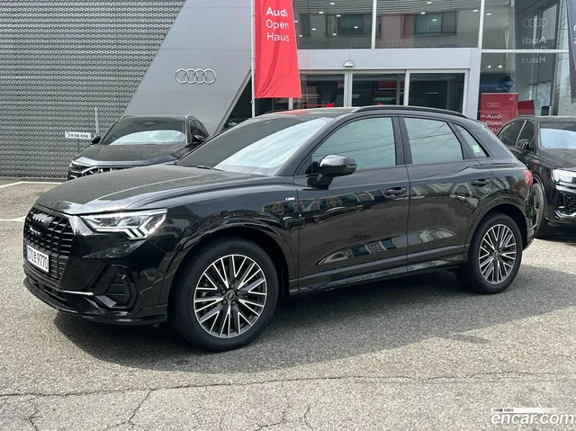 Audi Q3 (F3) 40 TFSI — миниатюра 1