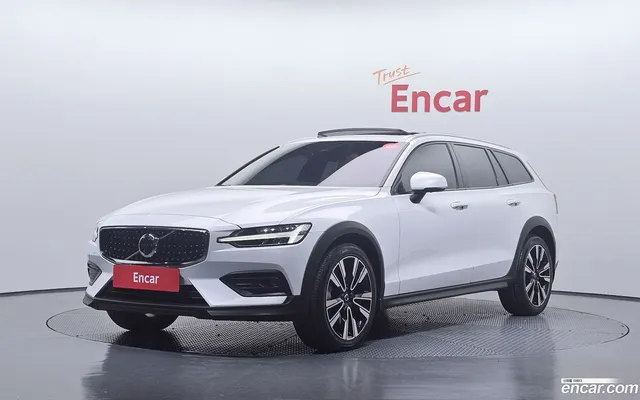 Volvo V60 2 B5 AWD — миниатюра 1