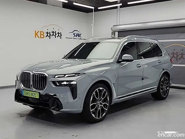 BMW X7 (G07) xDrive 40i M 6 — миниатюра 1