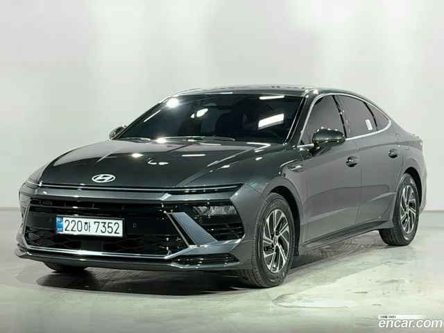 Hyundai (DN8) — миниатюра 1