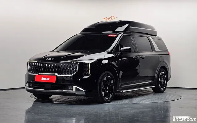 Kia Carnival 7 — миниатюра 1