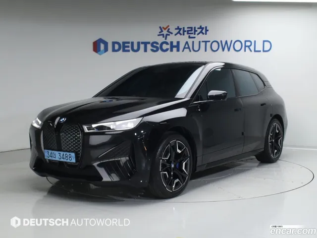 BMW iX xDrive50 — миниатюра 1