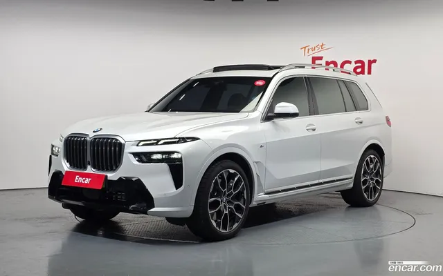 BMW X7 (G07) xDrive 40i M 6 — миниатюра 1