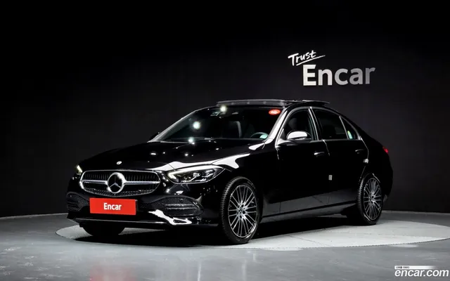 Mercedes-Benz C-Class (W206) C200 — миниатюра 1