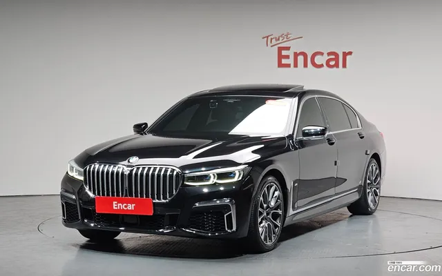 BMW 7 Series (G11) 740Li xDrive M — миниатюра 1