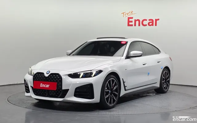 BMW 4 Series (G22) 420i M — миниатюра 1