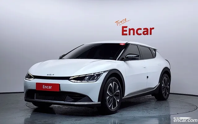 Kia EV6 — миниатюра 1