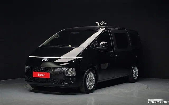 Hyundai Staria HEV 1.6 3 — миниатюра 1