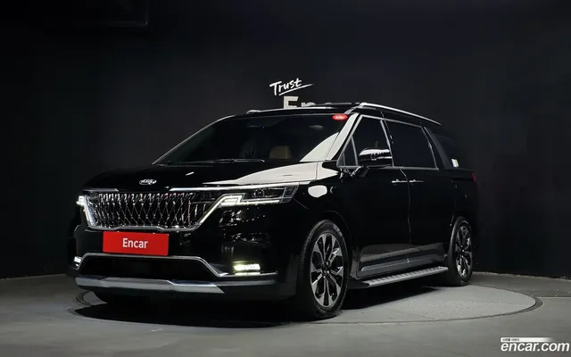Kia Carnival 7 — миниатюра 1