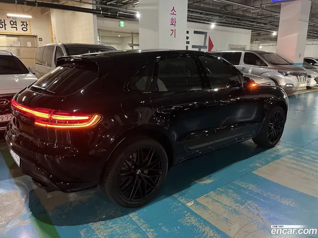 Porsche Macan 2.9 GTS — миниатюра 1