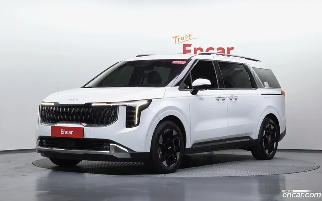 Kia Carnival HEV 9 — миниатюра 1