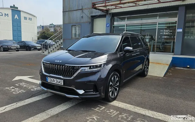 Kia Carnival 7 — миниатюра 1