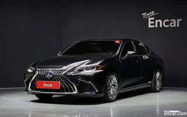 Lexus ES 300h — миниатюра 1