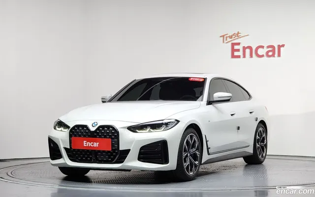 BMW 4 Series (G22) 420i M — миниатюра 1