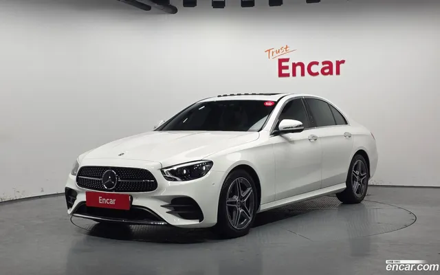 Mercedes-Benz E-Class (W213) E250 AMG Line — миниатюра 1