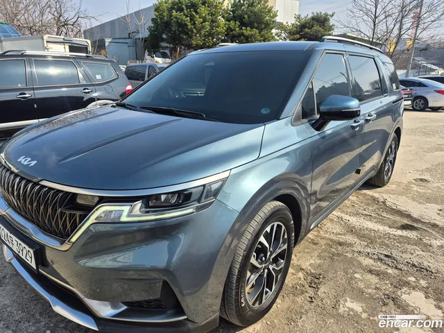 Kia Carnival 9 — миниатюра 1