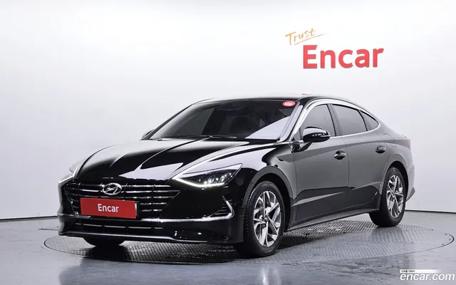 Hyundai Sonata (DN8) 2.0 — миниатюра 1