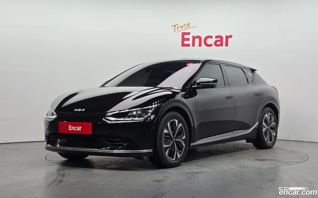 Kia EV6 — миниатюра 1
