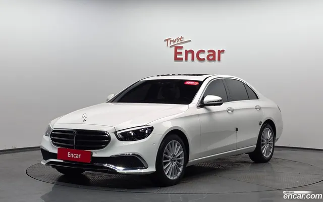 Mercedes-Benz E-Class (W213) E250 — миниатюра 1