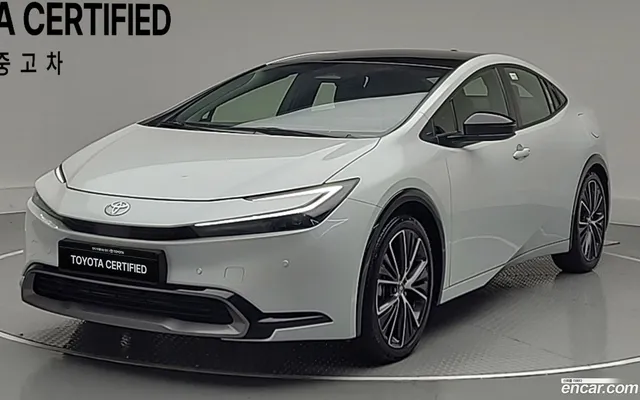 Toyota 5 2.0 XLE — миниатюра 1