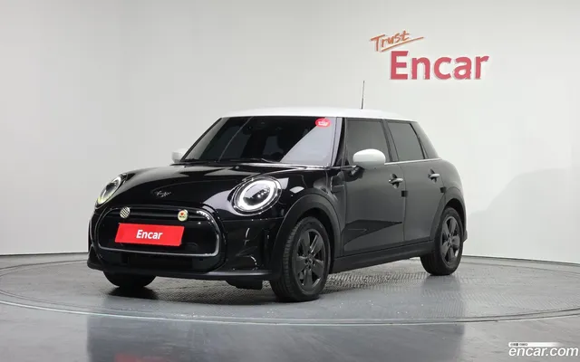 MINI Cooper 5 — миниатюра 1